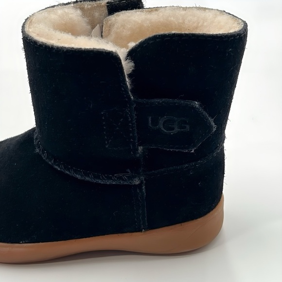 UGG Toddler Winter Boots Keelan II Black Suede Ugg plush Wool Hook & Loop Size 5 - Picture 8 of 10